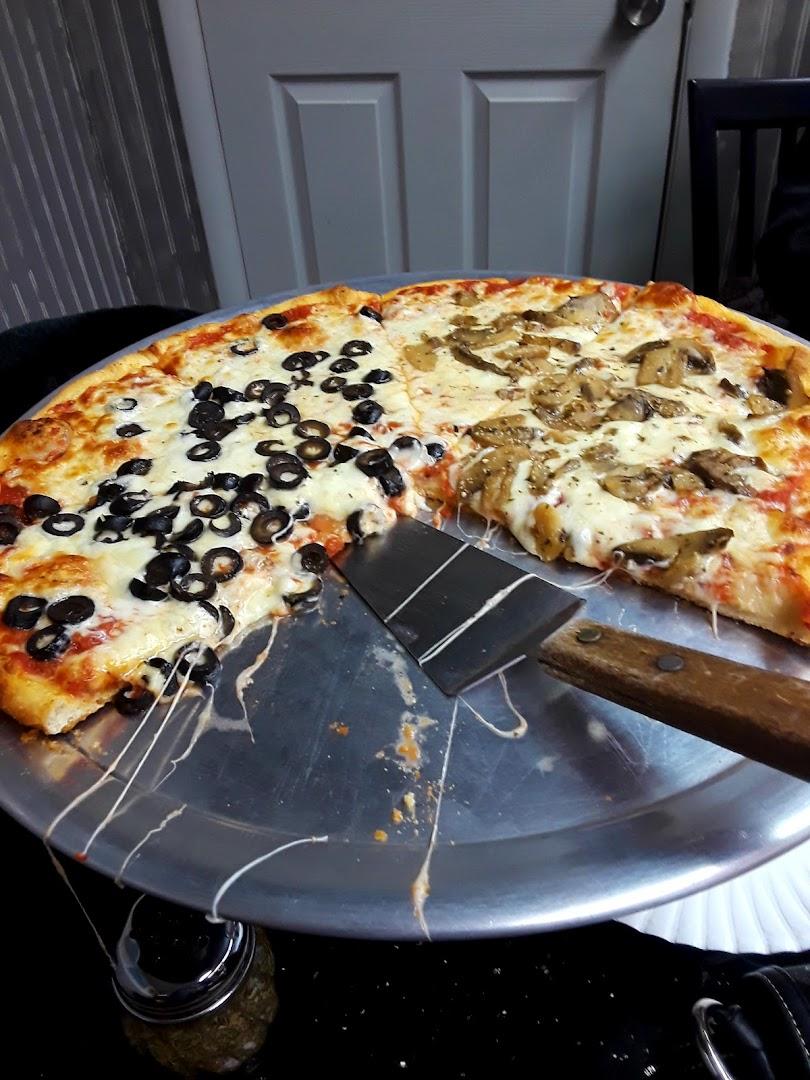 Illiano's Menu image 5